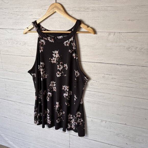 Torrid Tank Womens Size 1 Studio Knit High Neck Keyhole Back Floral Lightweight - Picture 7 of 15